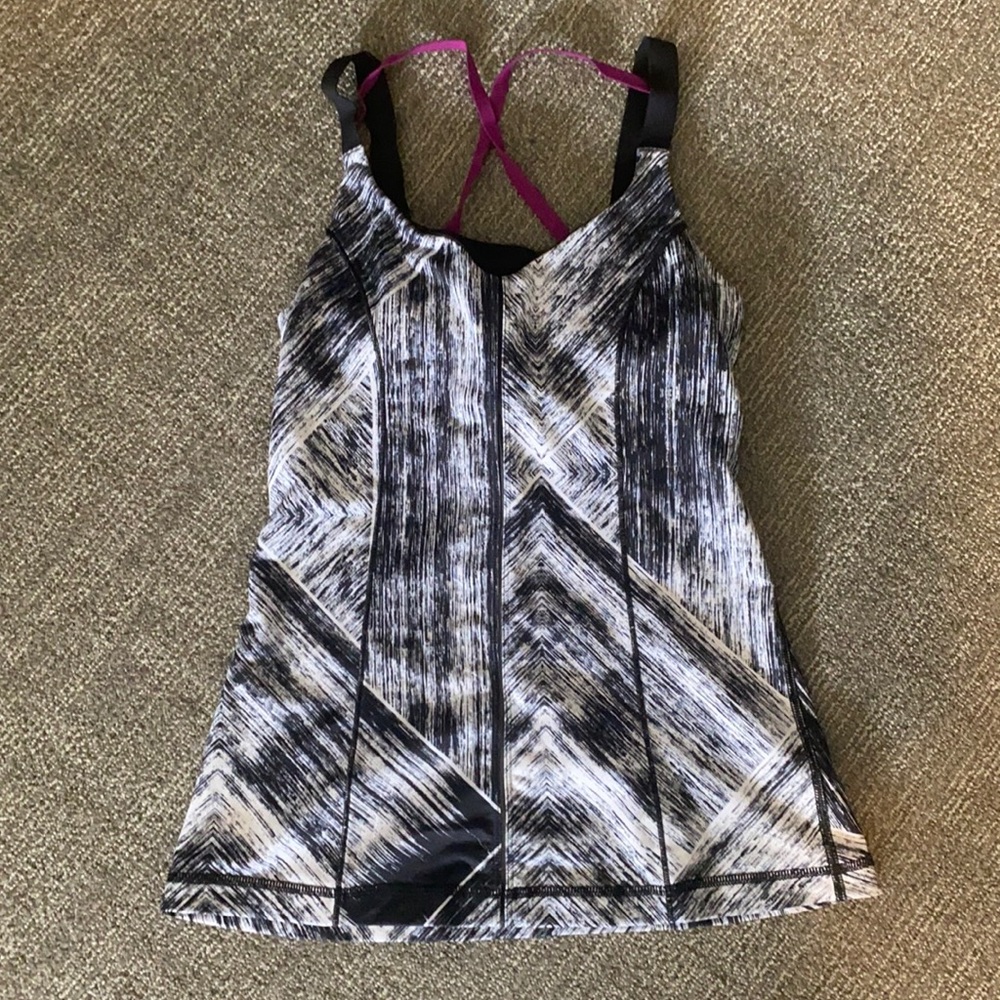 Lululemon tank top